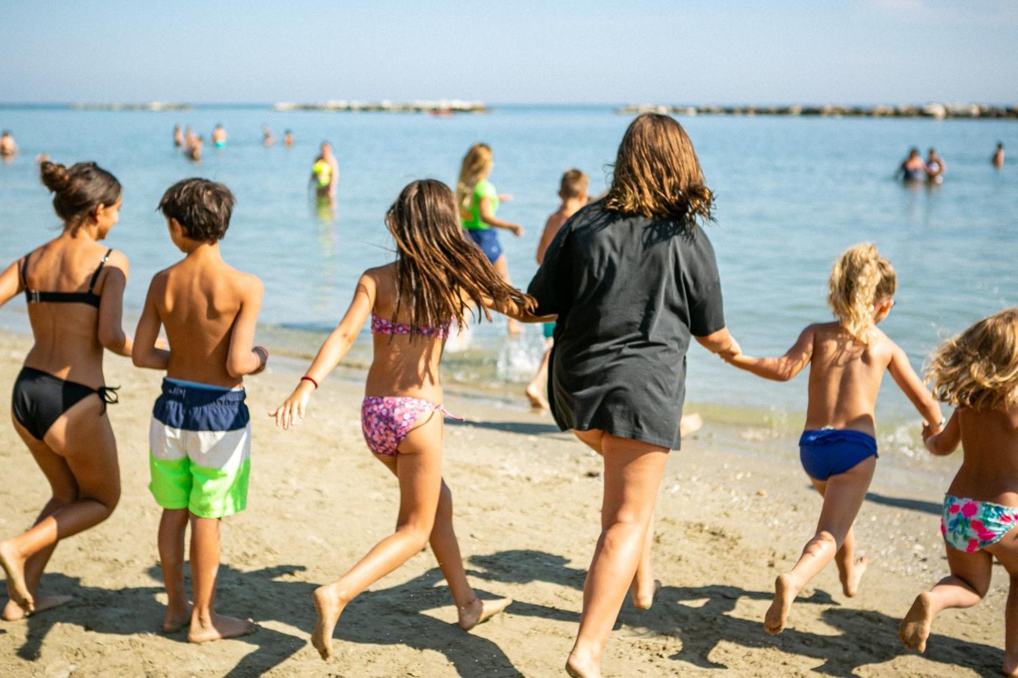 Bikini Tropicana Family Hotel Лидо-ди-Савио Экстерьер фото