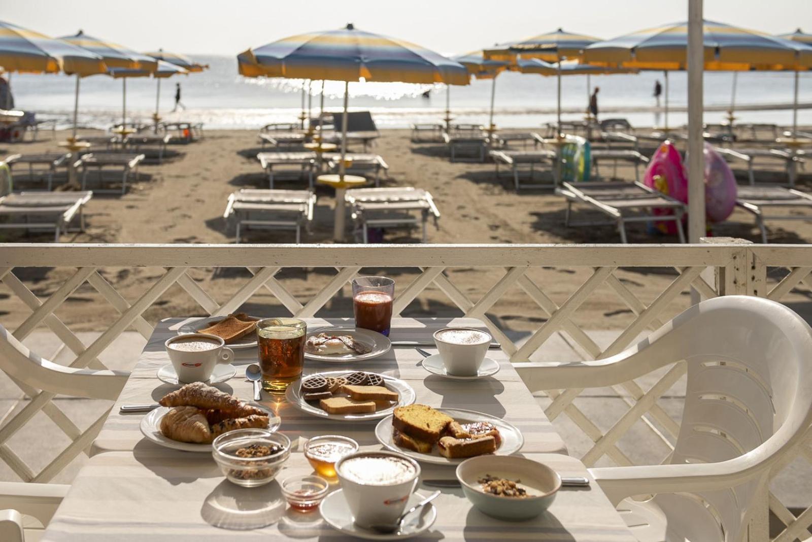 Bikini Tropicana Family Hotel Лидо-ди-Савио Экстерьер фото
